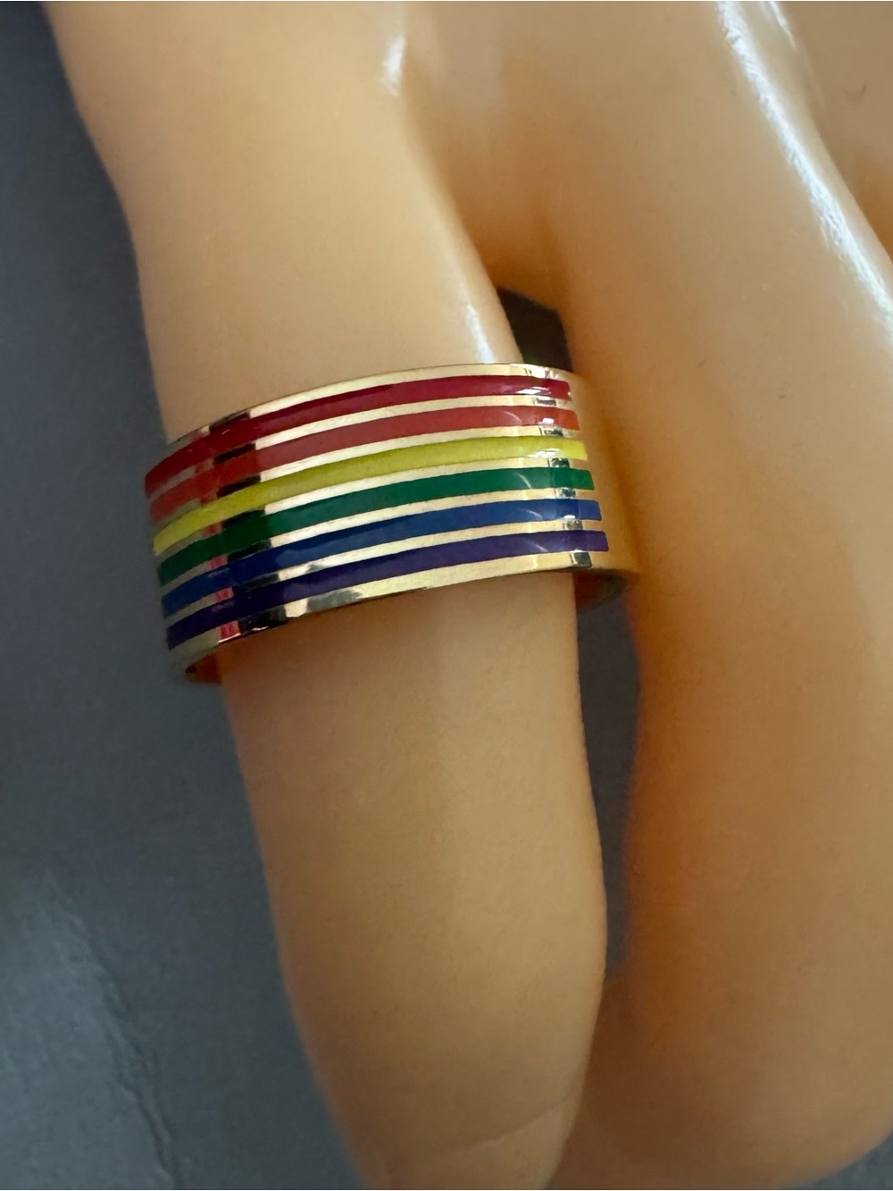 HMY Men’s Rainbow Ring - Picture 3 of 4